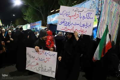 نمایش پهپاد شاهد ۱۳۶ در اجتماع شبانه تبریزی‌ها