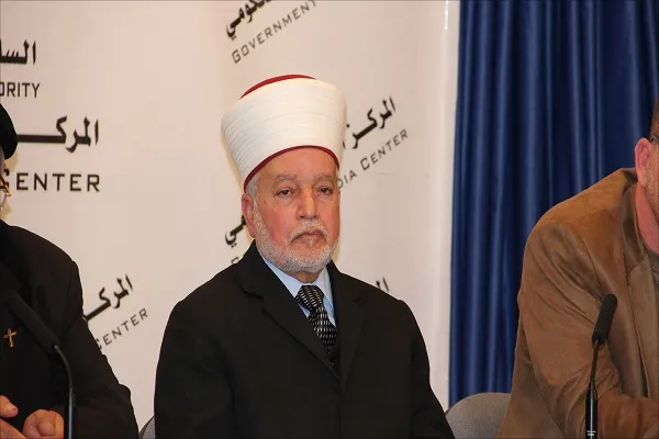 مفتي القدس يُحمل المسلمين مسؤولية استهداف الاحتلال للمقدسات الإسلامية
