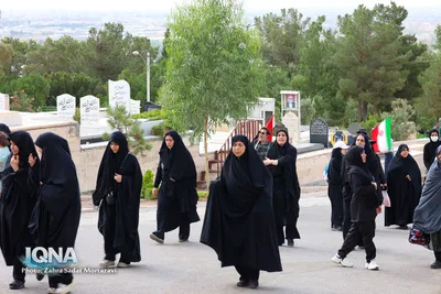 پیاده‌روی دلدادگان اربعین حسینی در خمینی‌شهر