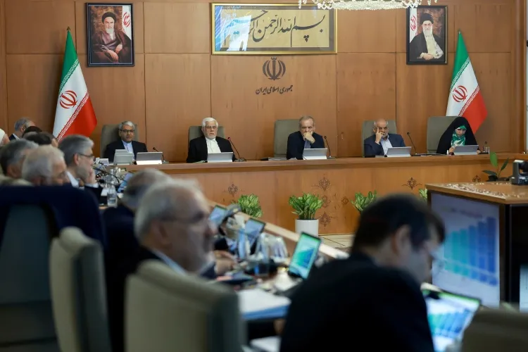 دستور پزشکیان برای تجهیز سازمان حفاظت محیط زیست به پهپاد