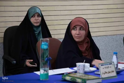 اعضای هیئت داوران بخش بانوان مرحله نهایی چهل و هفتمین دوره مسابقات سراسری قرآن‎