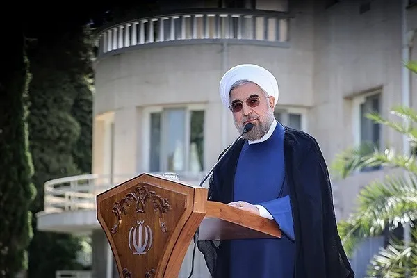 سال آینده سال پیروزی قاطع  ملت در جنگ اقتصادی است / انتخابات باشکوه، تضمینی برای انقلاب و کشور