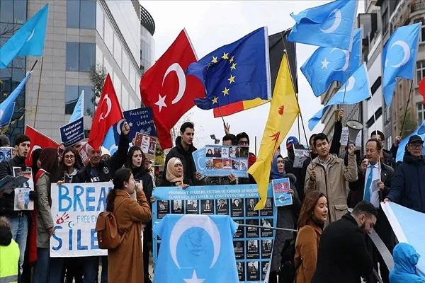 وقفة إحتجاجية في بروكسل تنديداً بقمع الصين للأويغور
