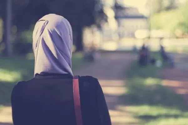 Fransa’da iki Müslüman kıza saldıran kişi mahkemeye çıkacak