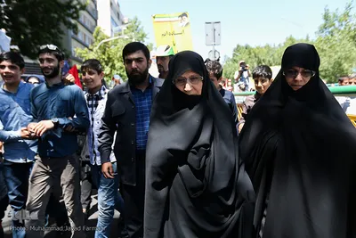 حضور زهرا مصطفوی، فرزند امام خمینی (ره) در راهپیمایی روز قدس