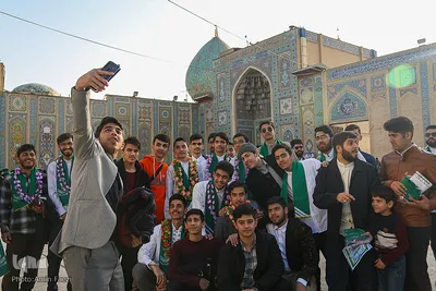 استقبال از حافظان قرآن و ادای احترام به شهدای حرم شاهچراغ(ع)‎‎