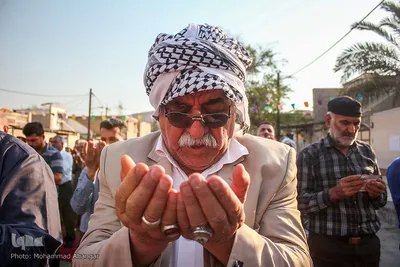 اقامه نماز عید فطر در محله منبع آب اهواز 
