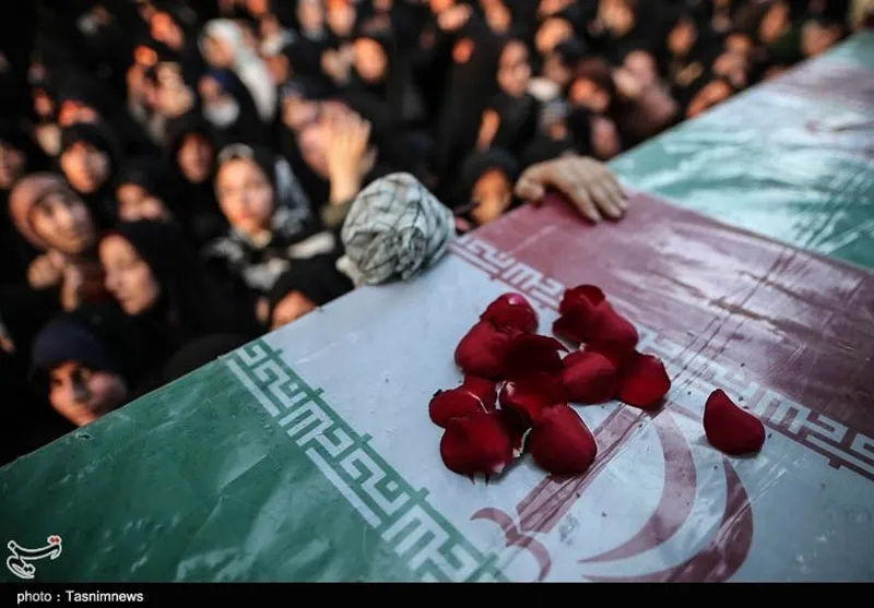 حذف نام شهید از پُل‌ پایتخت و سکوت مسئولان شهری + عکس