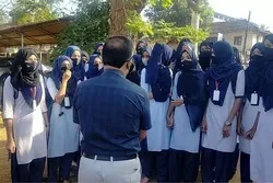 Anhörung von Studentenpetitionen über Hidschabbann von Höchstem Gericht von Indien