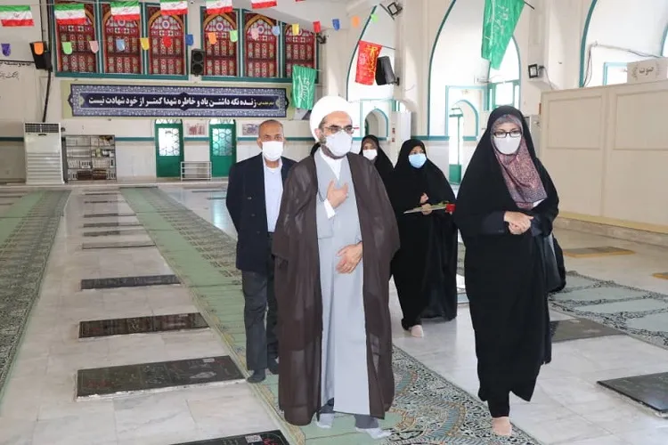 پیروزی و ماندگاری انقلاب اسلامی مرهون خون شهدا است