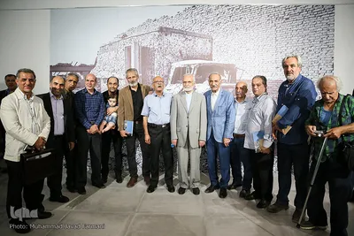 رونمایی از کتاب مصور عکاسان جنگ، ساسان مویدی