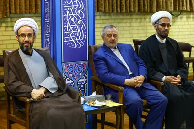 دیدار اعضای مجمع عالی حکمت اسلامی با امام جمعه تبریز