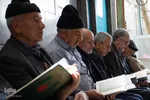 کرسی تلاوت قرآن یادبود سردار شهید زاهدی در اصفهان
