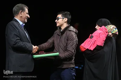 تجلیل از خانواده خبرنگار شهید مدافع حرم، محسن خزایی
