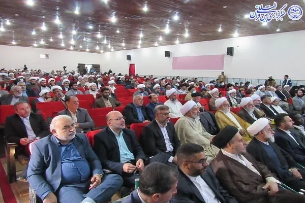 آئین اختتامیه نخستین کنگره بین المللی راهکارهای گسترش فرهنگ غدیر و ترویج نهج البلاغه درجهان.