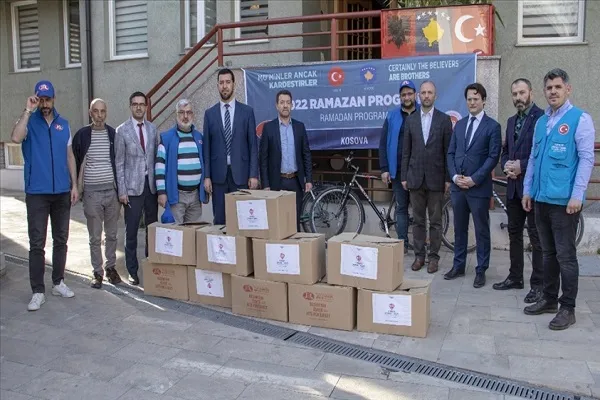 TDV ve DİTİB'den Kosova'ya ramazan yardımı yapıldı