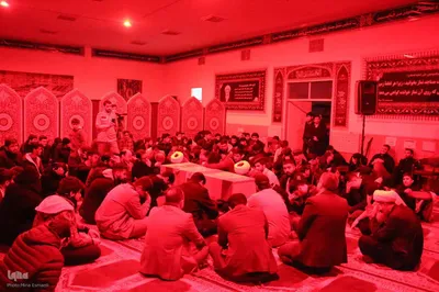 میزبانی دانشجویان دانشگاه امیرکبیر اراک از شهدای گمنام
