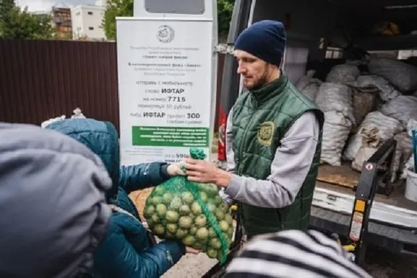 Фонд «Закят» ДУМ РТ раздал нуждающимся 1,5 тонны гушр-садаки