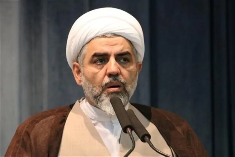 تلاوت و تدبر در قرآن باید منتج به عمل قرآنی شود