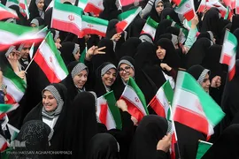 مراسم راهپیمایی یوم الله ۲۲ بهمن در میدان آزادی