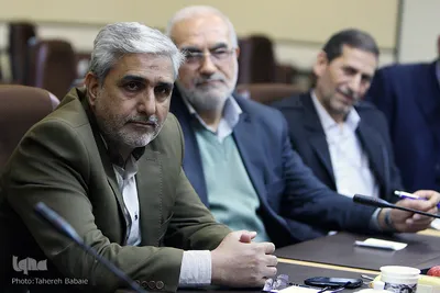 نشست ظهر دلنشین استاد ابوالفضل بهرام‌پور
