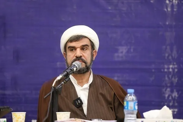 حج؛ فرصت دیپلماسی عمومی امت اسلامی علیه استکبار + صوت