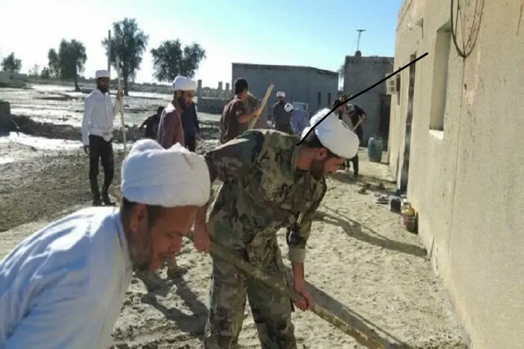 جمع‌آوری کمک 60 میلیون تومانی برای سیل‌زدگان شرق هرمزگان/ مردم جاسک و بشاگرد نباید فراموش شوند
