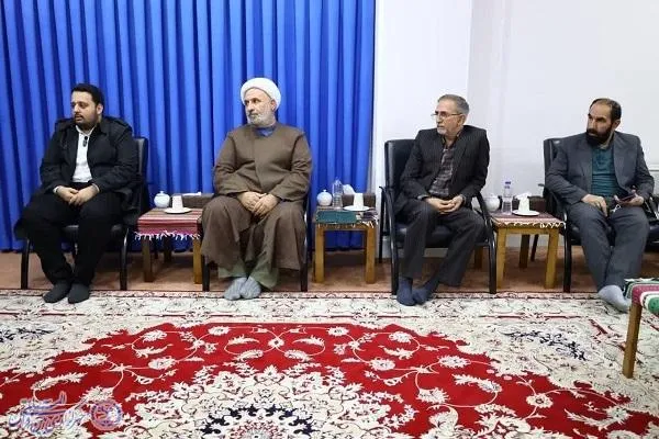 آیین تجلیل از  قاری ممتاز سید پارسا انگشتان