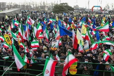 جشن پیروزی انقلاب اسلامی در میدان آزادی