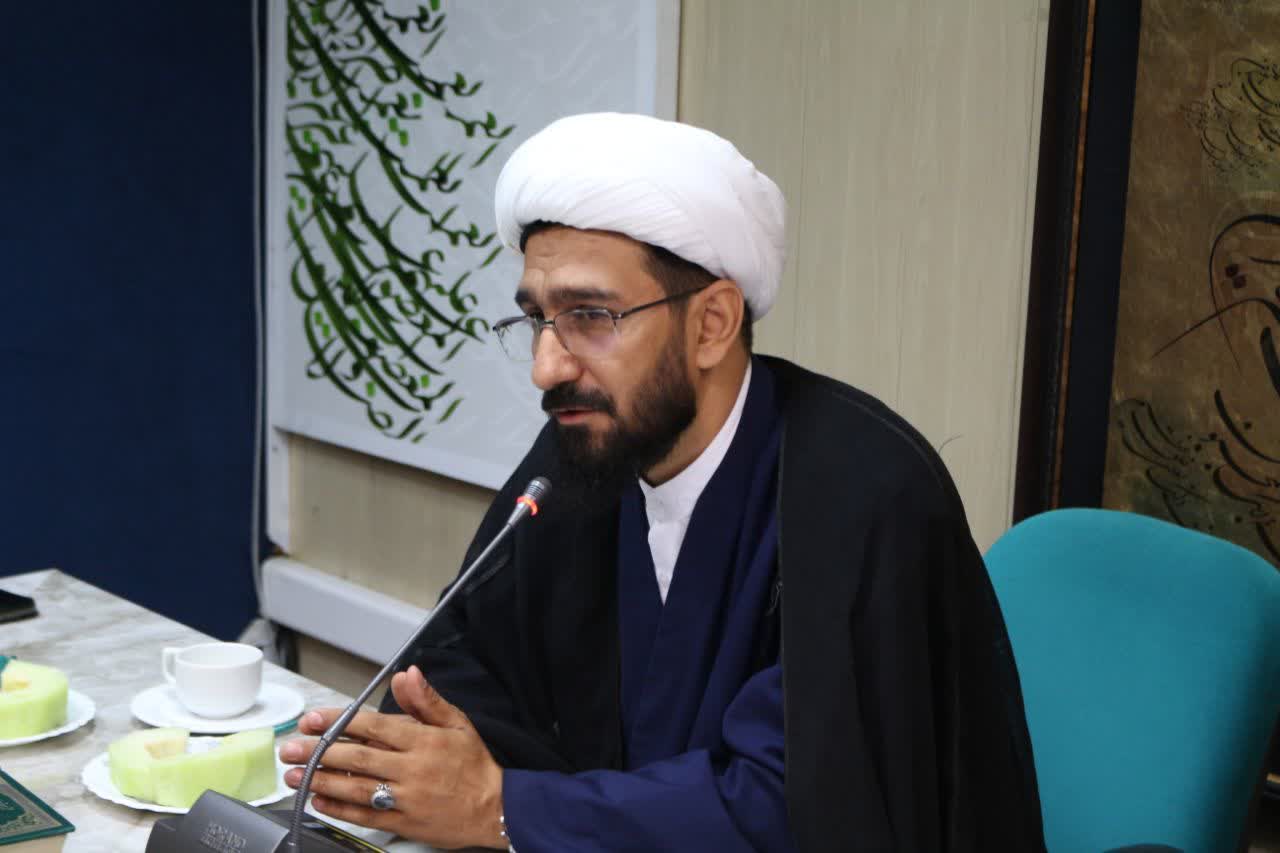 حجت‌الاسلام والمسلمین حسنعلی خوئینی‌ها، معاون فرهنگی نماینده ولی‌فقیه در وزارت جهاد کشاورزی