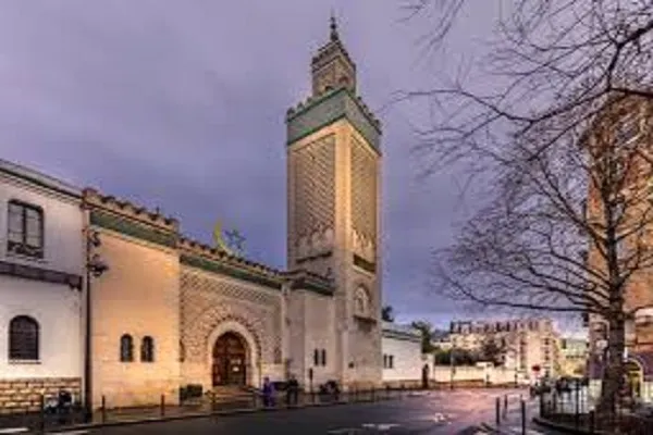 La date de la nuit du doute et de l'Aïd el Fitr selon la Mosquée de Paris