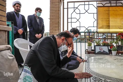 رونمایی از کتاب عکس «عالم پر تلاش»