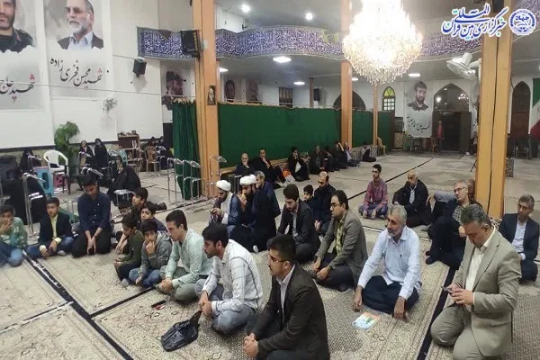 محفل انس با قرآن در آمل با حضور قاری بین المللی قرآن سید مصطفی حسینی