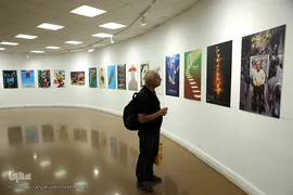 مراسم افتتاحیه نمایشگاه عکس و پوستر «گنج جنگ» در خانه هنرمندان ایران