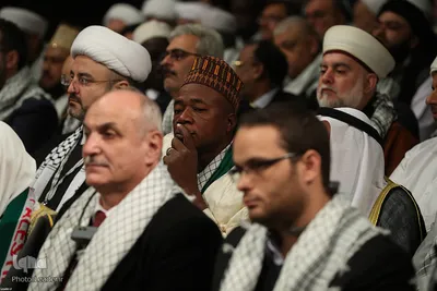 دیدار مسئولان نظام و میهمانان کنفرانس وحدت اسلامى‌ با رهبر انقلاب