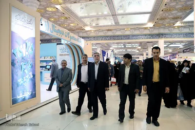 بازدید حمیدرضا طیبی از نمابشگاه قرآن کریم