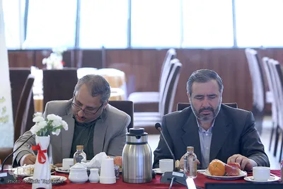 جلسه هم اندیشی جامعه قرآنی در خصوص مسابقات بین المللی قرآن
