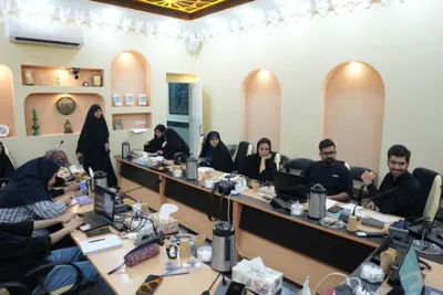 کارگاه دو روزه طراحی پوستر با عنوان «نقش عشق»