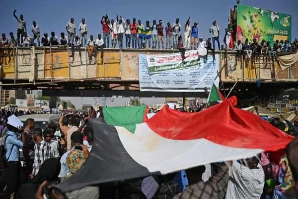 وول ستريت جورنال: مستقبل السودان في يد السعودية والإمارات