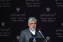 دبلوماسي إیرانی یشرح أسباب نقل ترامب للسفارة الأمریکیة إلی القدس
