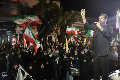 تجمع مردم انقلابی ملایر برای خون خواهی امام شهید