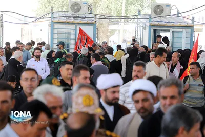 عبور نخستین کاروان‌های زائران اربعین از مرز سومار
