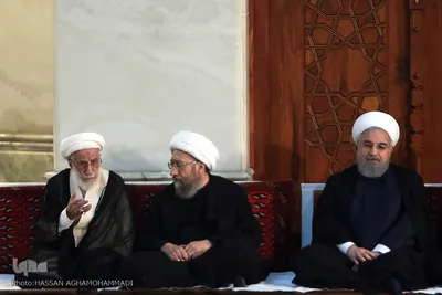 حسن روحانی، صادق آملی لاریجانی و احمد جنتی در مراسم بیست و نهمین سالگرد ارتحال امام خمینی (ره)