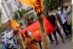 মিয়ানমারে সেনাবাহিনীর সঙ্গে জান্তাবিরোধীদের সংঘর্ষ, নিহত ২০