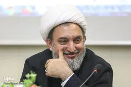 حجت‌الاسلام والمسلمین محمد حاج‌ابوالقاسم دولابی؛ عضو مجلس خبرگان رهبری و مشاور رئيس‌جمهور در امور روحانیت