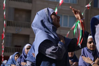 آیین نواختن زنگ انقلاب اسلامی در شیراز