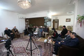 حضور جمعی از جامعه قرآنی در منزل ۴پیشکسوت قرآنی قم