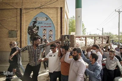 تشییع و تدفین دو نفر از جانباختگان حادثه متروپل