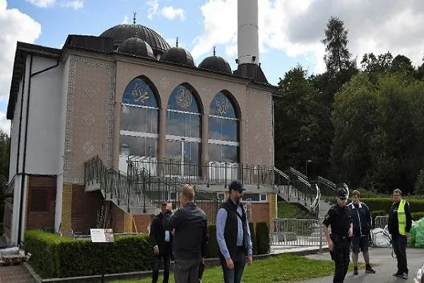 هتک حرمت قرآن کریم از سوی سیاستمدار دانمارکی