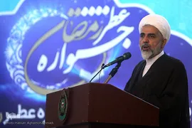 حجت الاسلام والمسلمین حسین صنعت پور، رئیس عقیدتی سیاسی نیروی دریایی ارتش